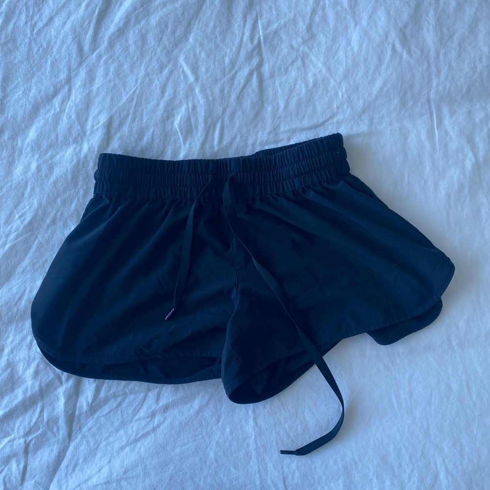 tna athletic black shorts